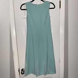 BRAND NEW NEVER WORN Classy dress perfect for formal events